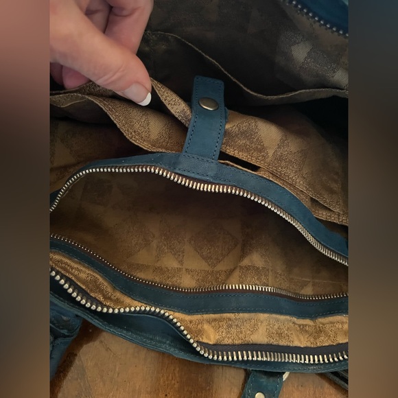 NWT A.S. 98 leather unisex Ocean Blue with black trim zipper satchel bag - Picture 9 of 13